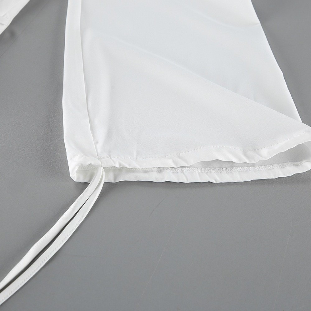 高級感のあるホワイトトーンのVネックブラウス、柔らかく通気性 - Tie Front Shirt のレビューと価格