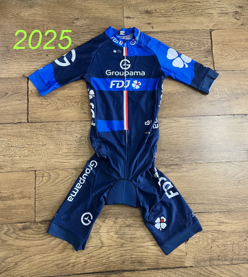 レーザーカット スキンスーツ 2026 2025 グループア - Summer Clothing Material のレビューと価格