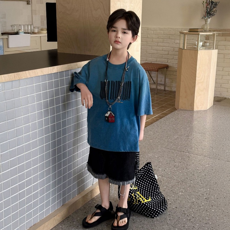 男の子用サマーデニムショートパンツ 膝丈ミッドレングスパンツ - Summer Clothing Range のレビューと価格